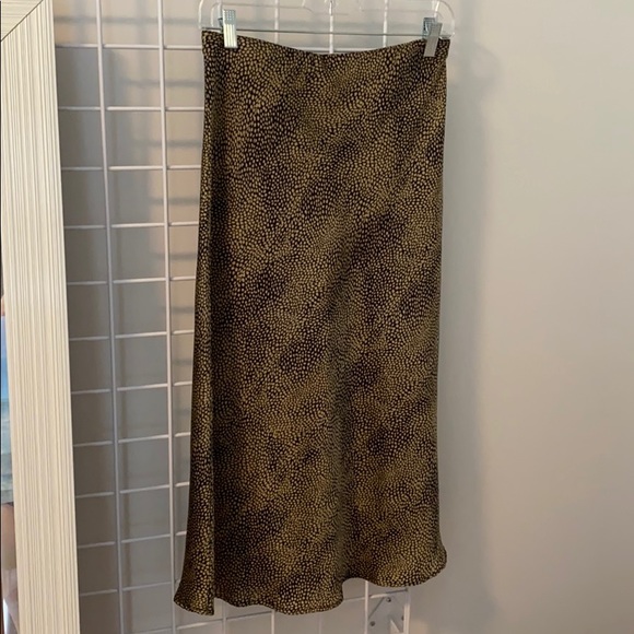renamed Dresses & Skirts - New condition printed silk midi skirt